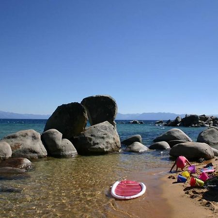 Lake Views, Pet-Friendly Cabin With Hot-Tub In King'S Beach Kings Beach Exterior photo